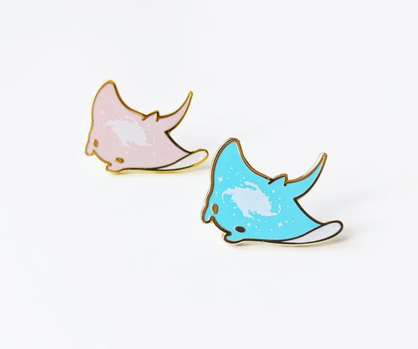 Galaxy Manta Ray Pin (Pink & Blue)
