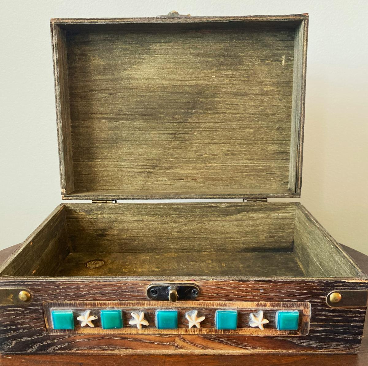 Seashell Mosaic Keepsake Box picture