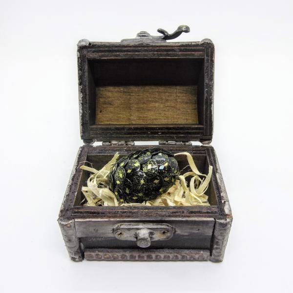 Black and Gold Flecked Dragon Egg