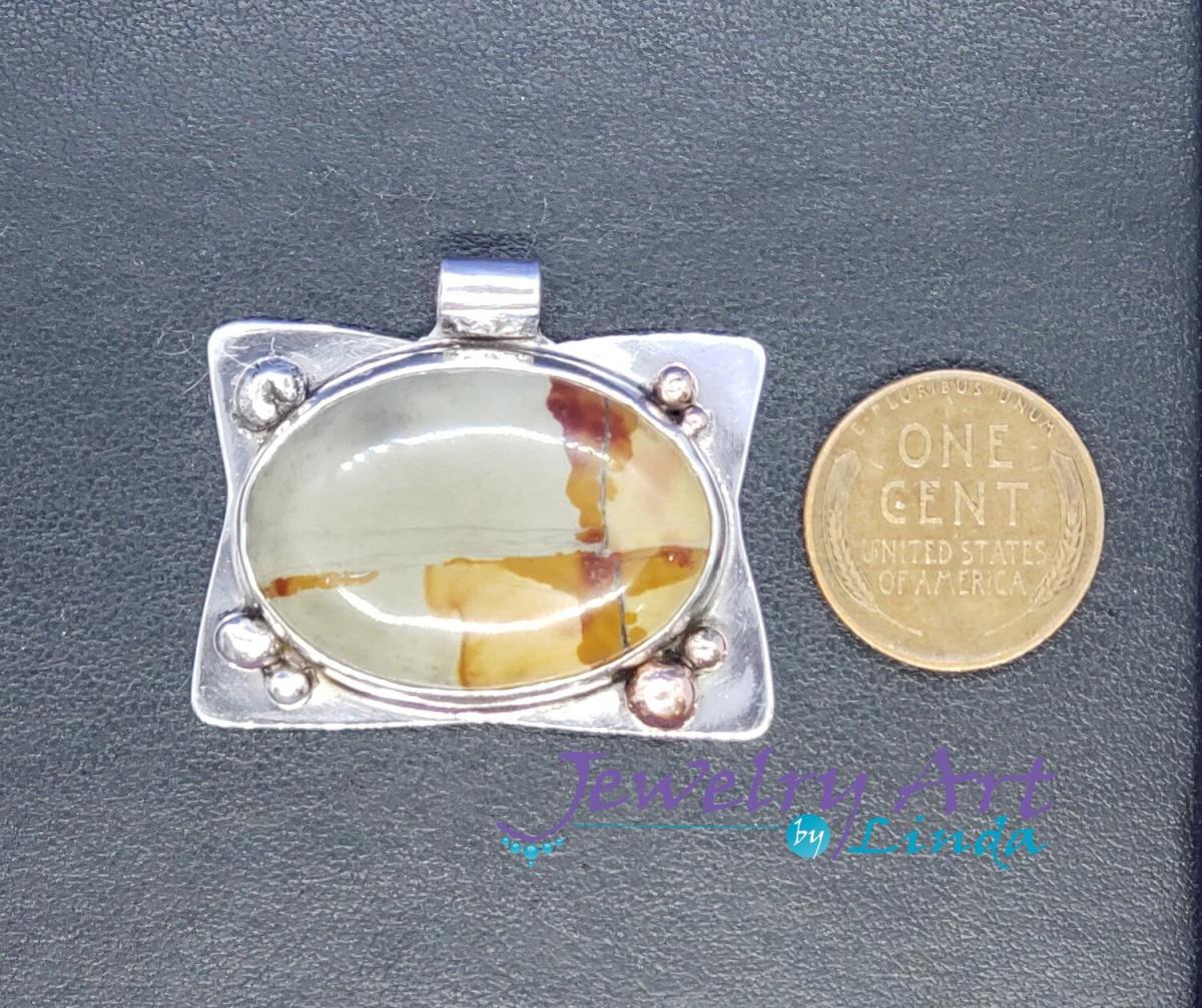 THE HIDDEN LADY picture