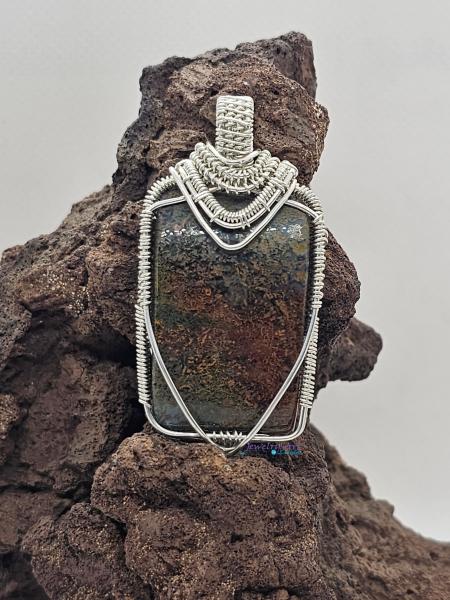 HOLT CANYON MOSS AGATE WOVEN STERLING SILVER PENDANT
