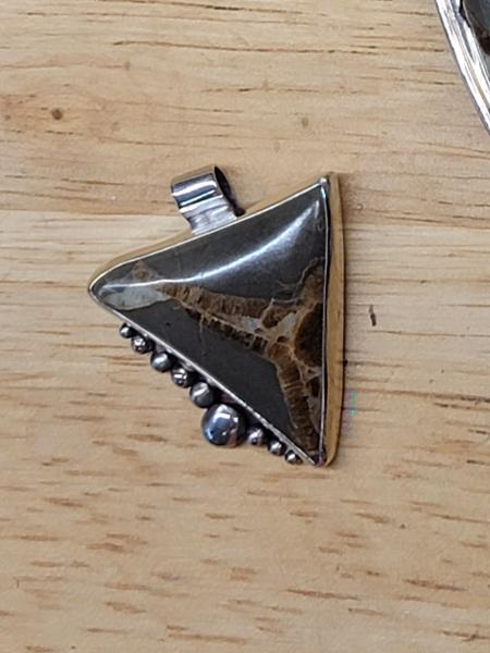 SEPTARIAN NODULE AND STERLING SILVER PENDANT
