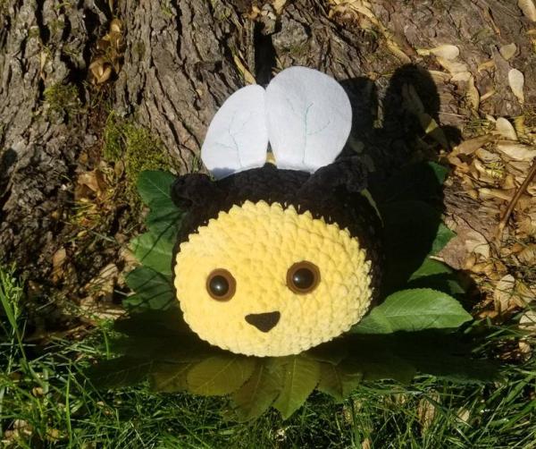 Big Bee - Happy picture