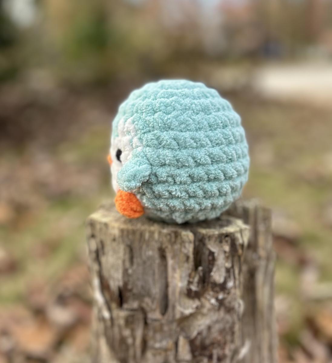 Crochet Amigurumi Holiday Blue and White Penguin Plush picture