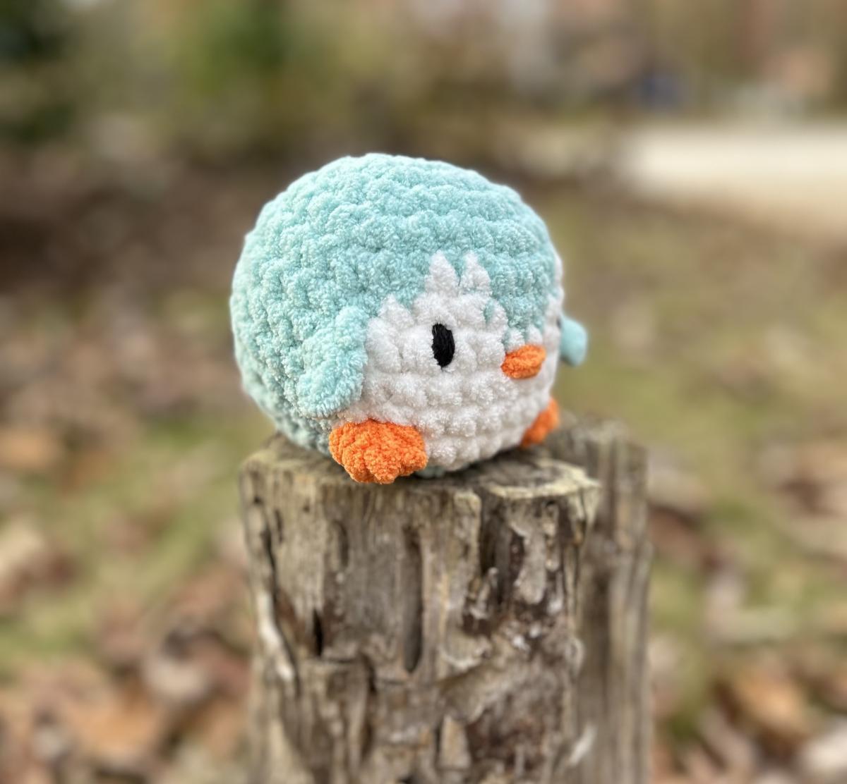 Crochet Amigurumi Holiday Blue and White Penguin Plush picture