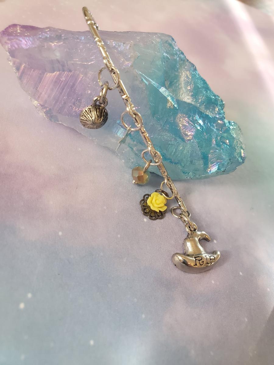 Witch Ear Cuff picture