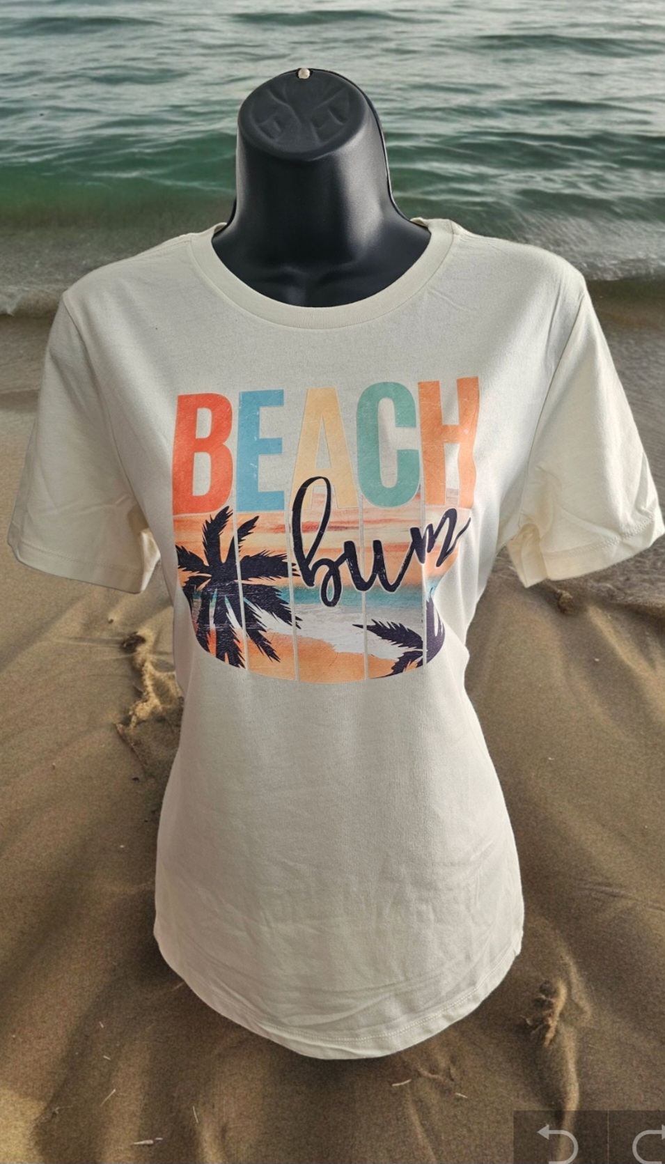 Women's thsirts picture