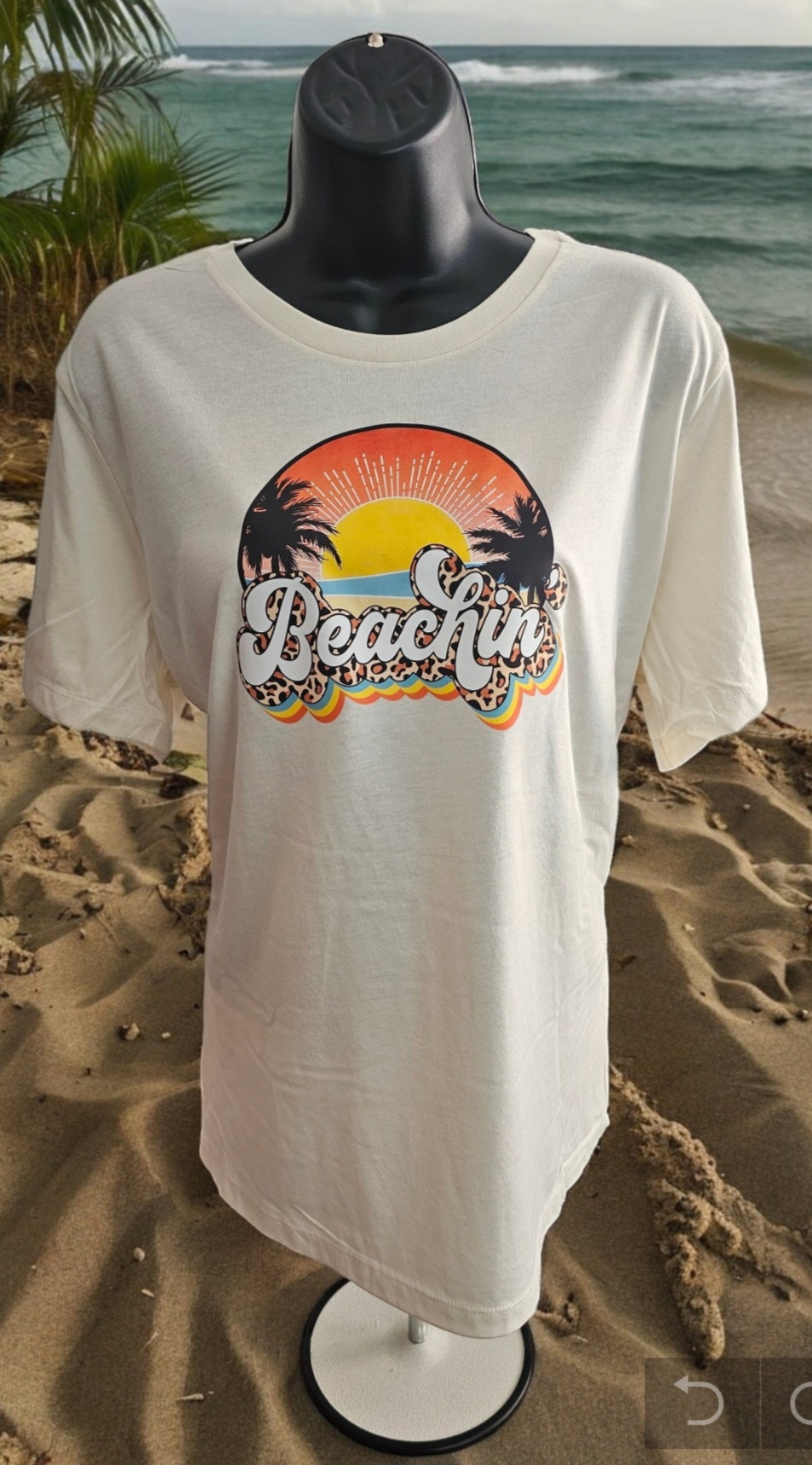 Women's thsirts picture