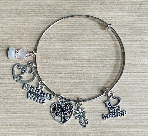 Military Wife I Love My Soldier Women’s Charm Bracelet picture