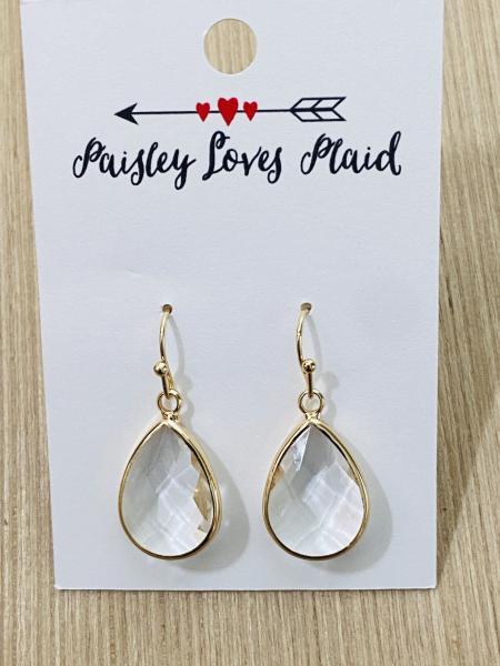 Clear Color Glass Faceted Tear Drop Style Earrings 1” picture