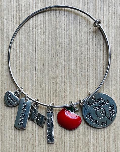 Thank You Teacher Appreciation Gift Charm Bracelet It Takes A Big Heart To Teach Little Minds picture