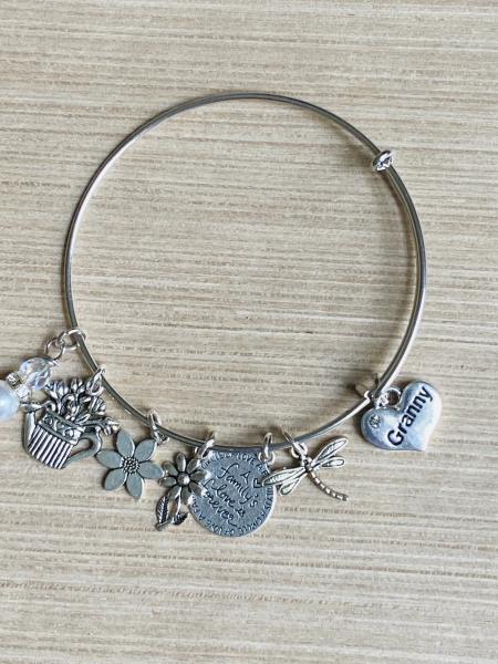 Granny Grandmother Theme Women’s Charm Bracelet A Family’s Love picture