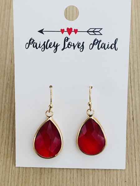 Red Glass Faceted Teardrop Dangle Earrings 1”