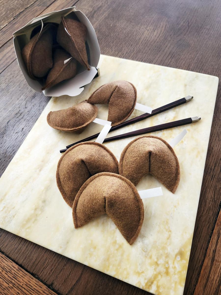 Set of 3 felt fortune cookie shaped cat toys with takeout box | Eco-Fi felt toys for cats | natural catnip essence | handmade gift for cat picture