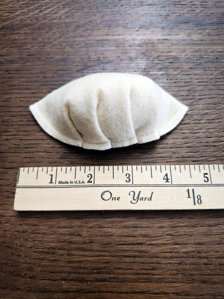 Set of 3 felt steamed dumpling gyoza shaped cat toys with to go box | Eco-Fi felt toys for cats | catnip essence | handmade gift for cat picture