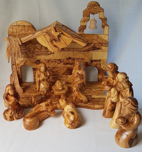 Upper room nativity set