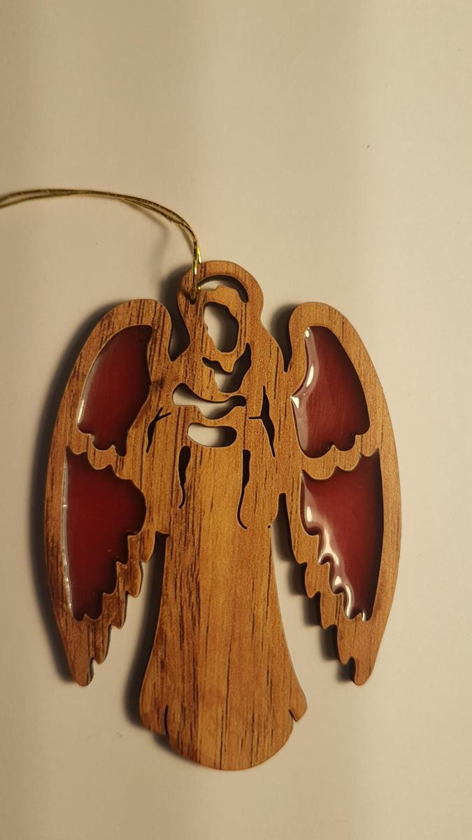 Angle with large wings picture