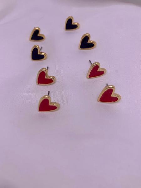 Kisses Earrings picture