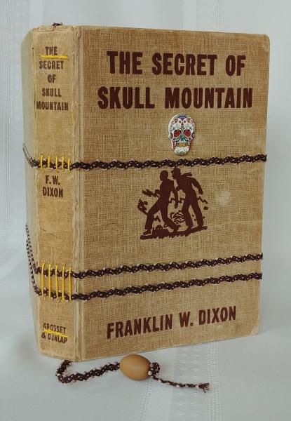 The Secret of Skull Mountain picture