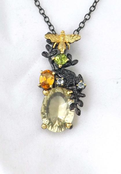 Sculptural Bee & Lemon Quartz