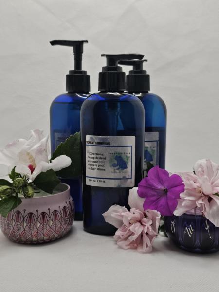 Tropical Summer Vibes Foaming Shower Oil picture