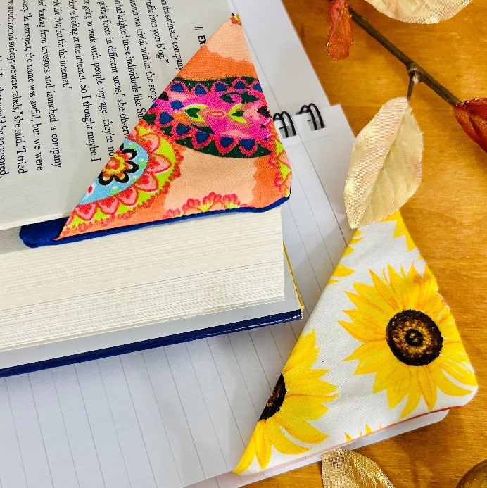 Personalized Corner Fabric Bookmark &ndash;  Custom Page Savers (Set of 2) picture