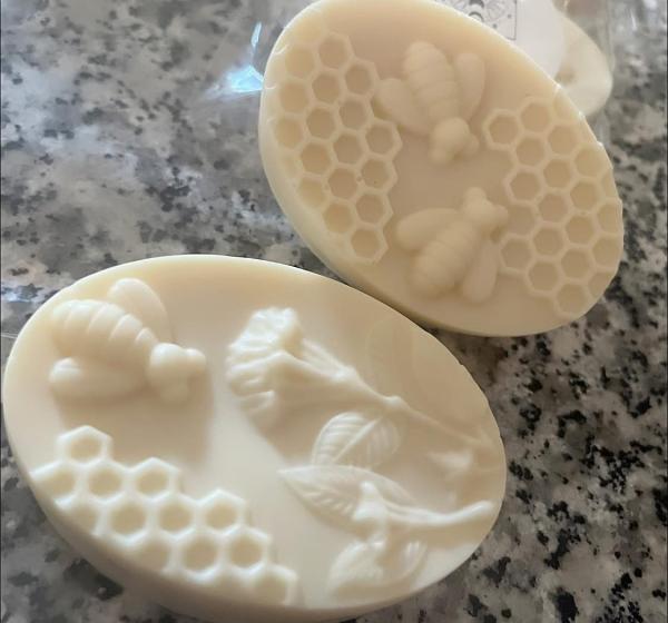 Natural Goat Milk Honey & Lemon Bar Soap