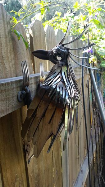 Scrap Metal  Woodpecker Sculpture - Pileated woodpecker picture