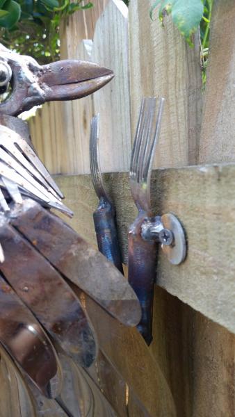 Scrap Metal  Woodpecker Sculpture - Pileated woodpecker picture