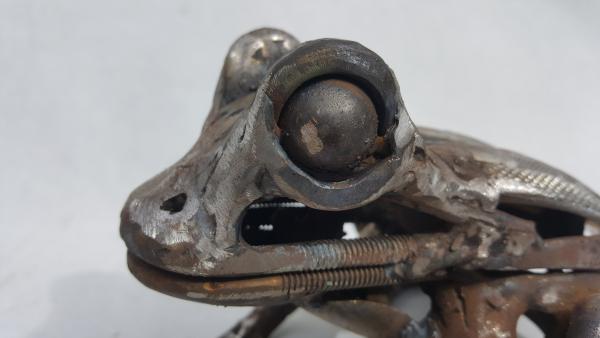 Scrap Metal Frog picture