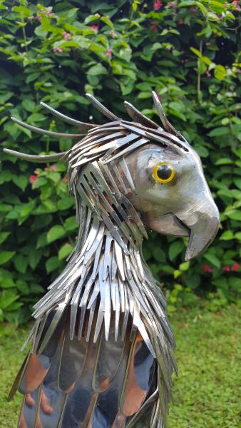 Parrot Sculpture picture