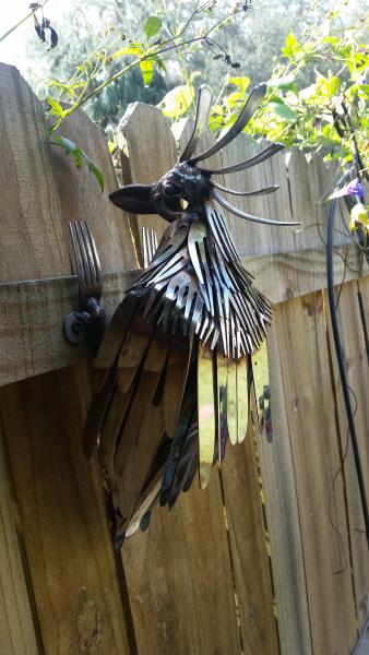 Scrap Metal  Woodpecker Sculpture - Pileated woodpecker picture