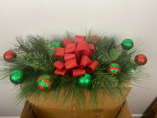 Red & Green Pine Centerpiece picture