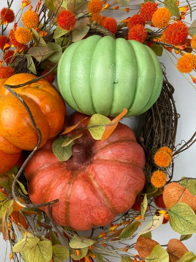3 Pumpkins picture