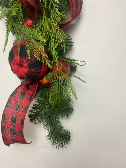 Buffalo Plaid Swags (sold as a pair) picture