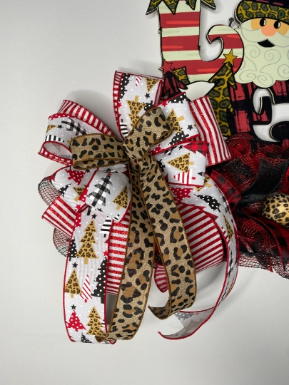 Leopard Santa picture