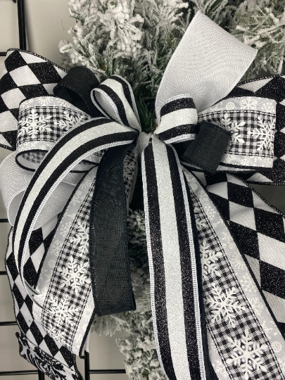 Black & White Flocked Wreath picture