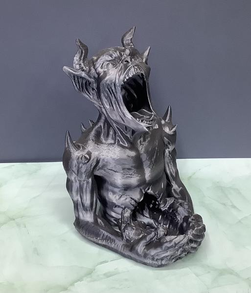 Dice roller randomizing