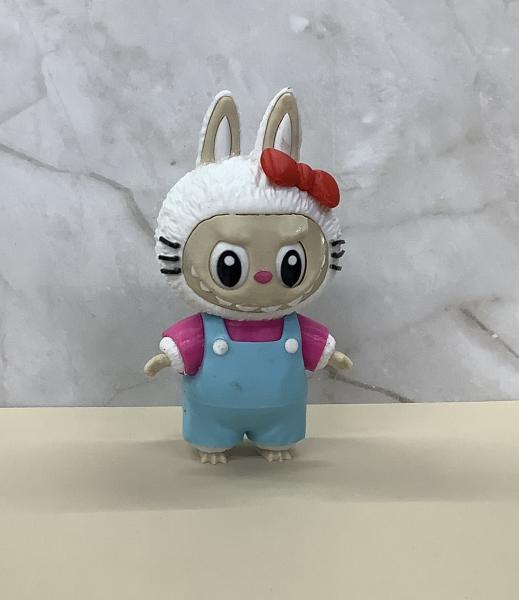 Labubu hello kitty