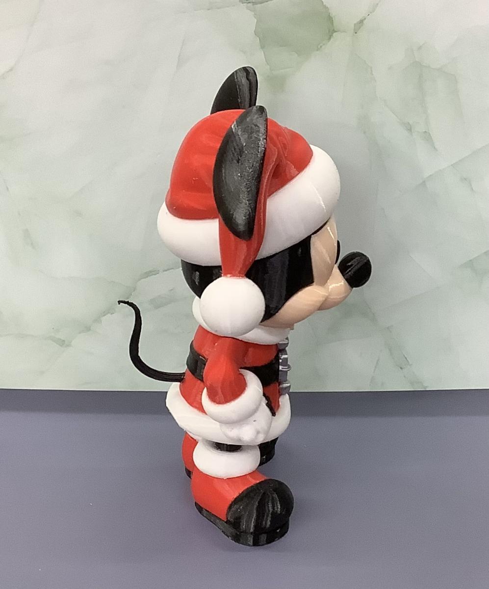 Mickey Holiday Decor picture