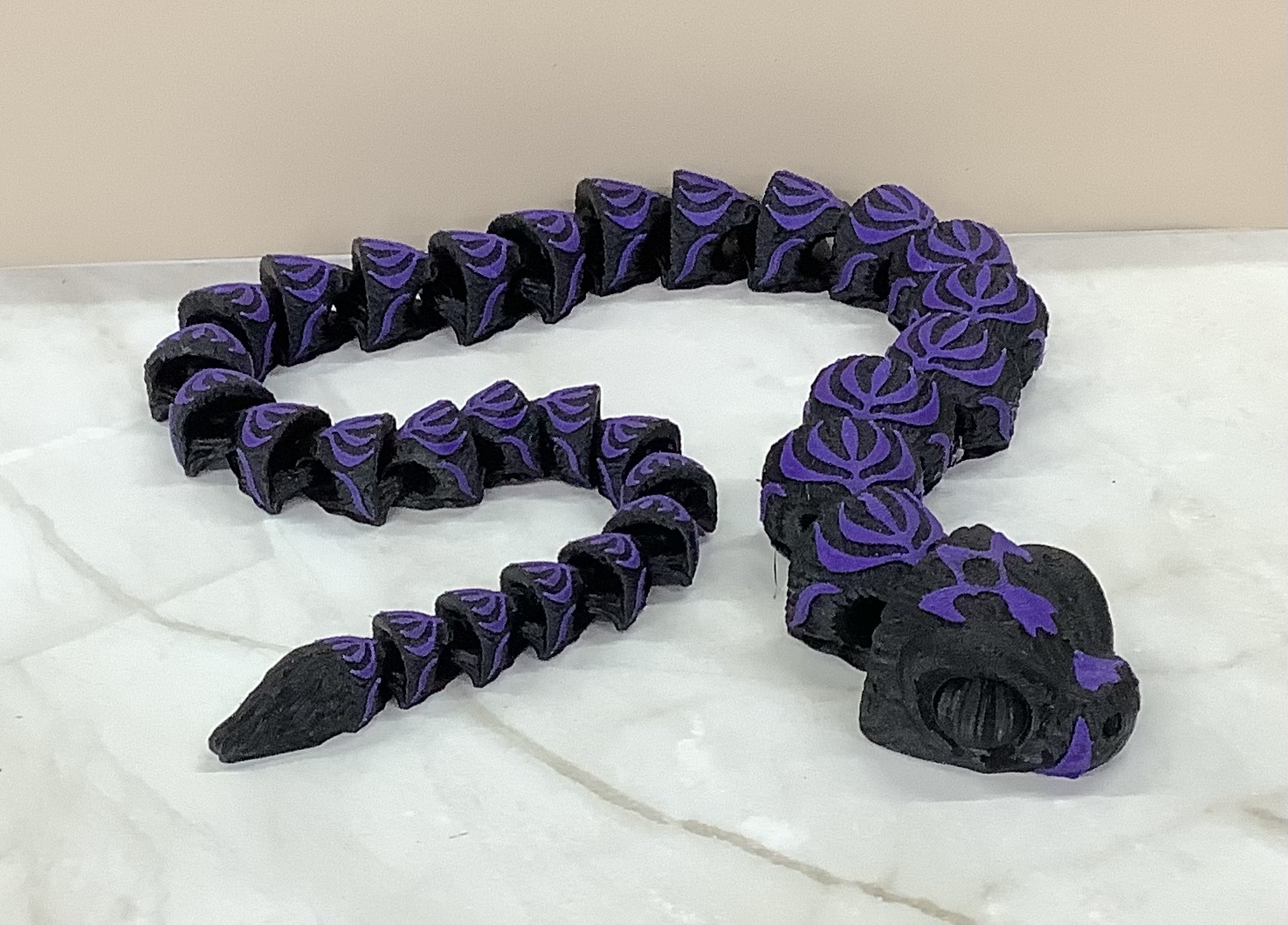 Articulating snake picture