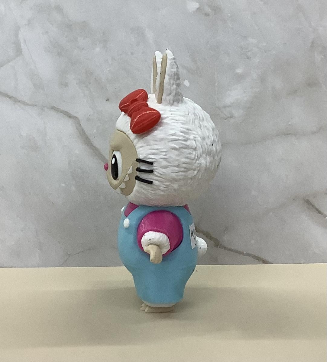 Labubu hello kitty picture