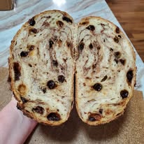Cinnamon Raisin Sourdough