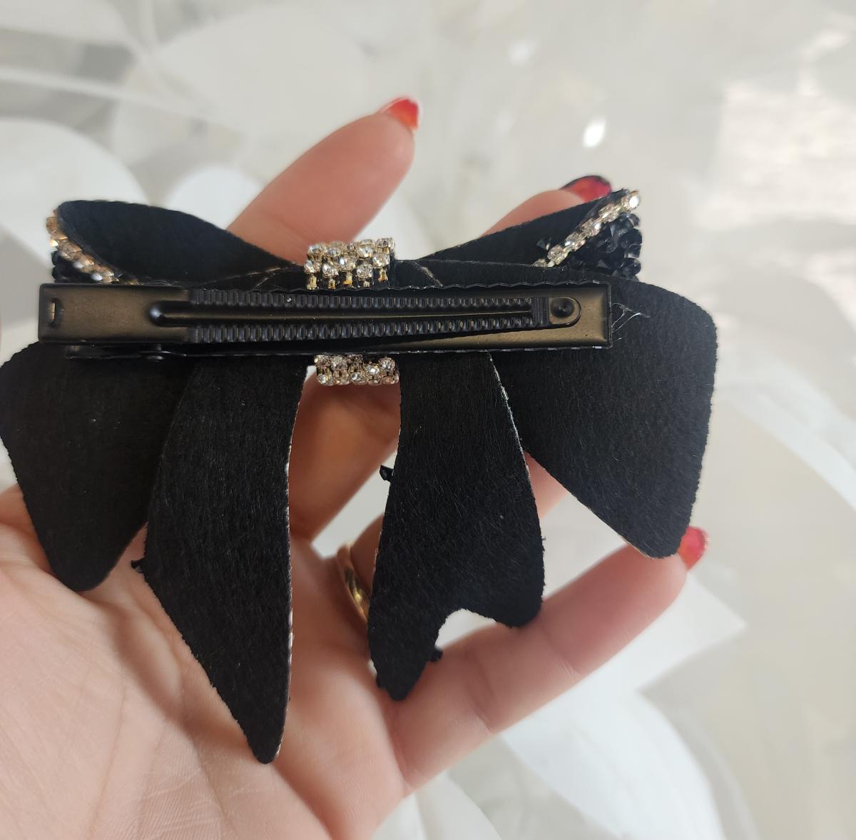 Rhinestone Bow Hair Clip &ndash; Black picture
