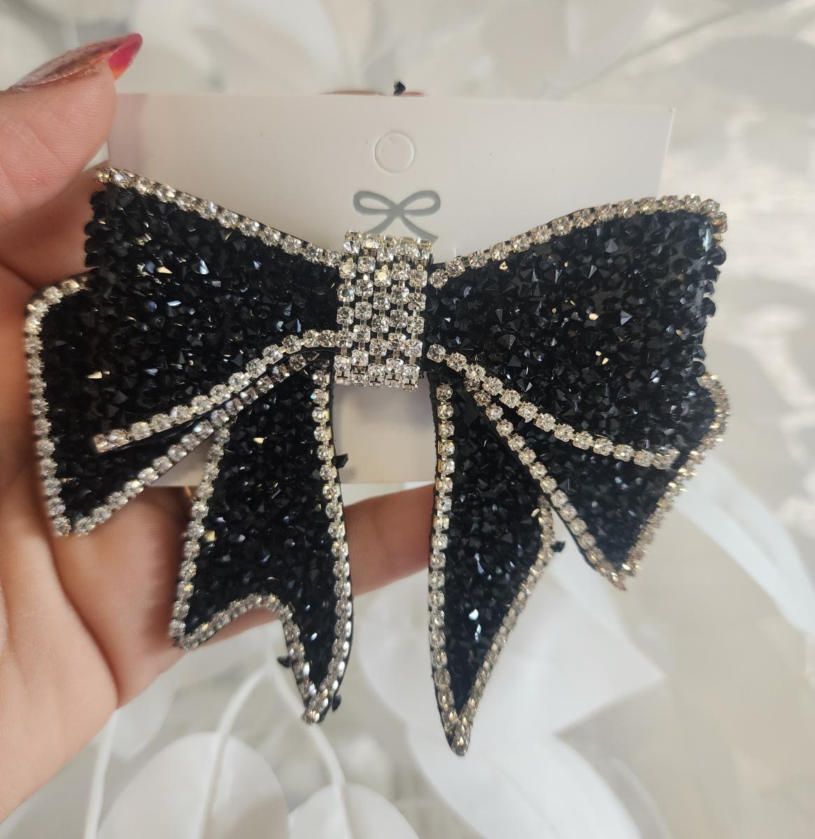 Rhinestone Bow Hair Clip &ndash; Black picture