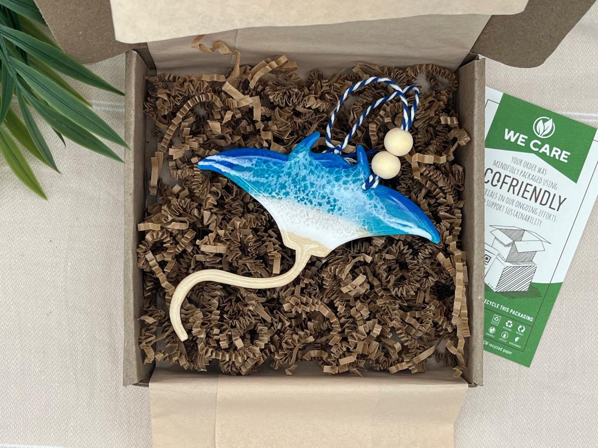 Manta Ray Ornament picture