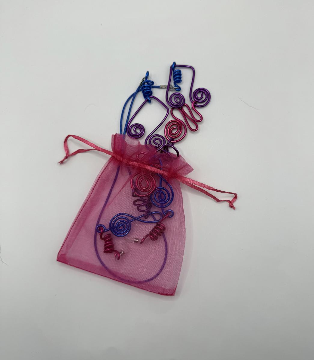 Musical Note Whimsical Wire Eyeglass Chain picture