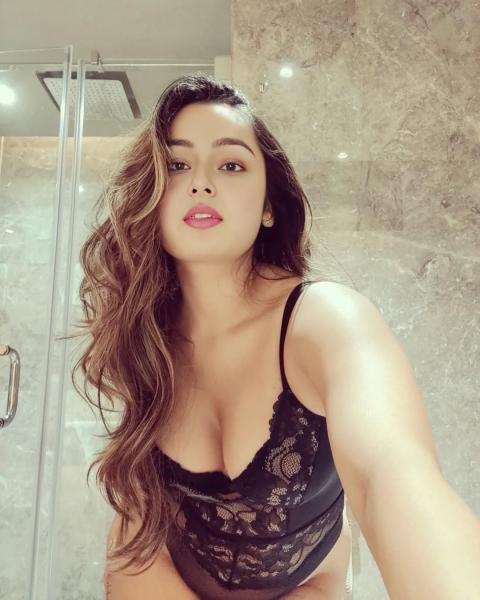 Call Girls in Lahore || 03290833331 || Cheap & Sexy Girls