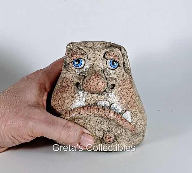 Hairy Wart Eyeglass Caddy picture