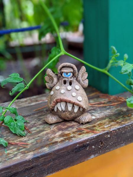 Snarling Mini Monster Incense Burner picture